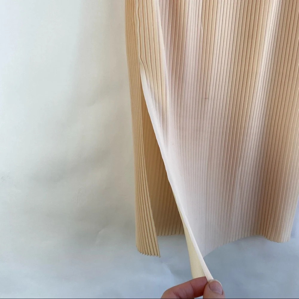 & other stories Blush Pink Pleated Side Slit Midi Skirt - Picture 3 of 8